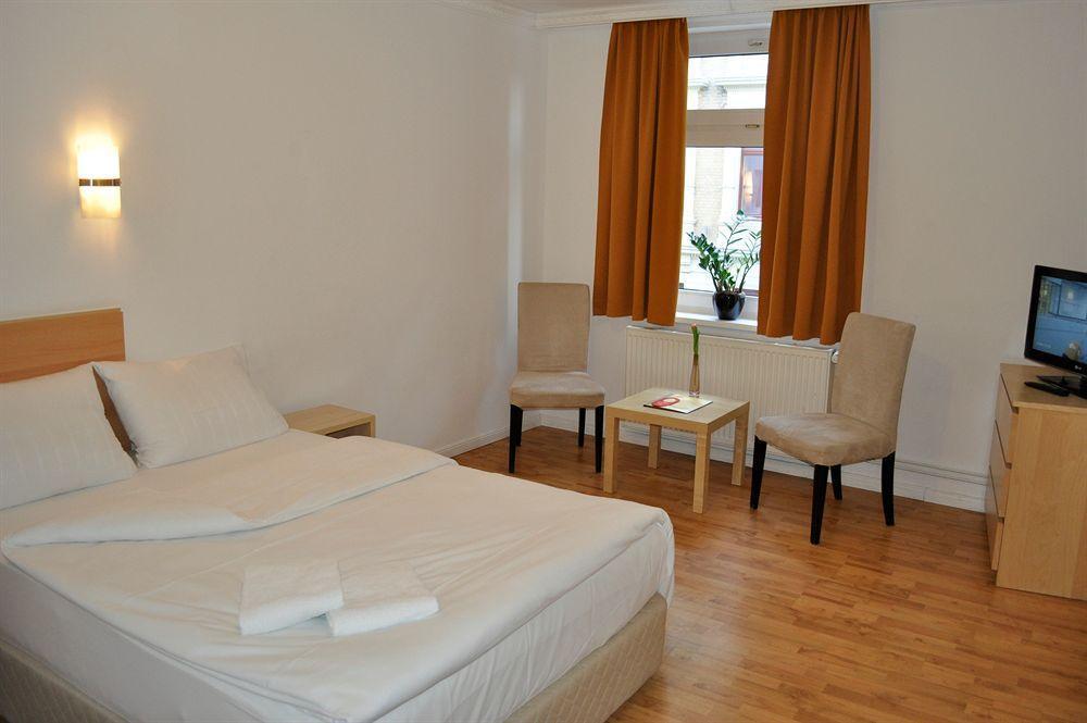 Hotel Budapester Hof Αμβούργο Εξωτερικό φωτογραφία